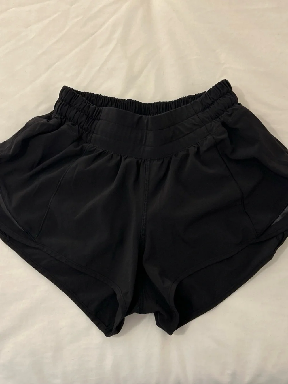 Lululemon Hotty Hot Shorts II 2.5” Black
